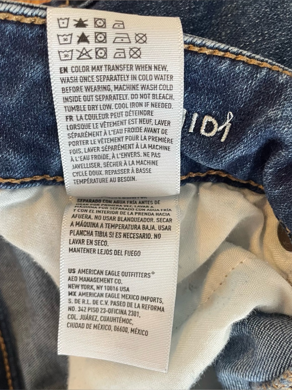 American Eagle Shortie Jean Shorts Women’s 4 Stretch Distressed Midi Daisy Dukes - Picture 6 of 16